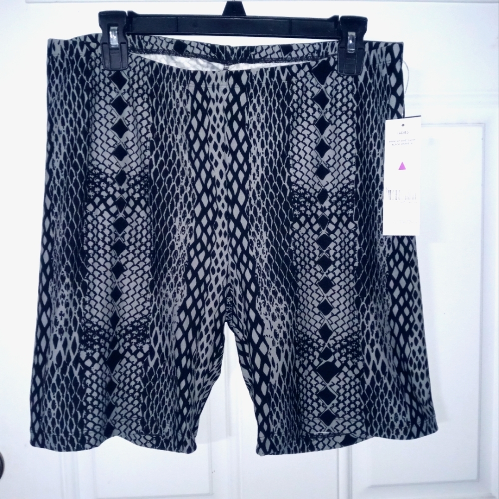 💚💲4/$20. Shorts, snake, athletic, bike XL 14/16